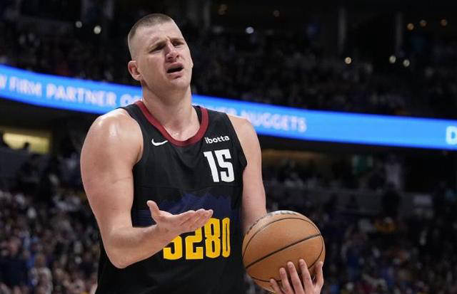 字母哥复出首战，约基奇状态火爆，狂砍50分成为焦点！